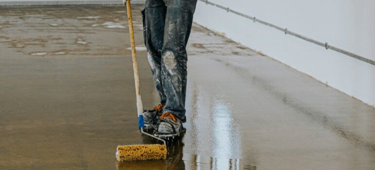 Resin Flooring Vs Tiled In Commercial Places cover